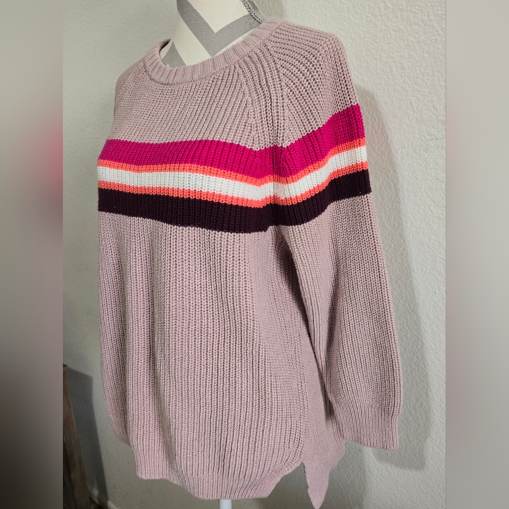 Express Crew Neck Knit Sweater Pink White Burgundy Stripe Size Medium - Picture 2 of 9